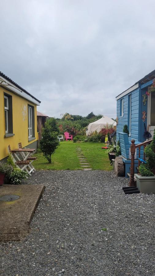 Hotel Wedger'S Hut Nenagh Exterior foto